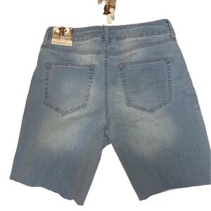 SINCERELY Jules High Rise Dad Jean Cut-Off Shorts. Size 3/26.
